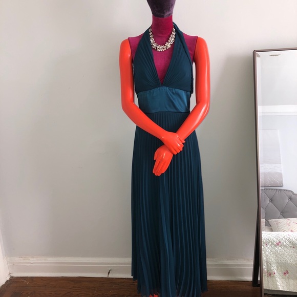 DRESS - SEXY MAXI - LOW CUT - ABS - Picture 6 of 8